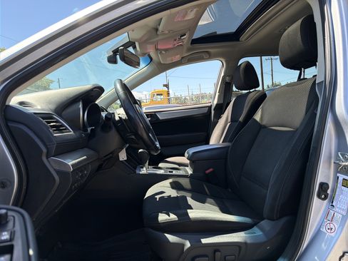 Used 2019 Subaru Outback 2.5i Premium AWD/4WD image 8