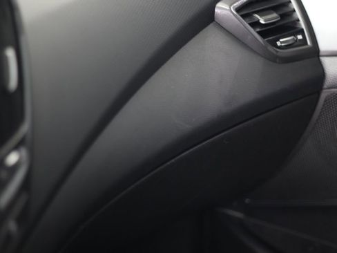 Used 2016 Hyundai Veloster Turbo FWD image 45