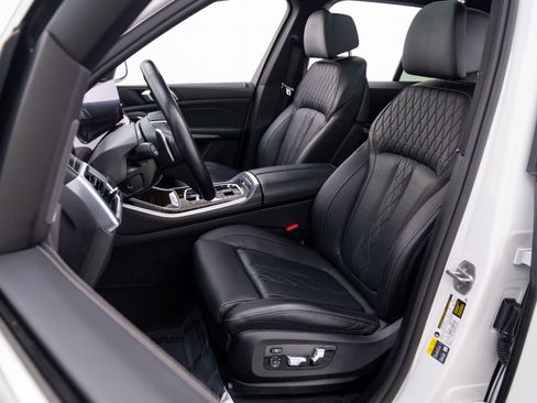 Certified 2025 BMW X5 xDrive50e image 16