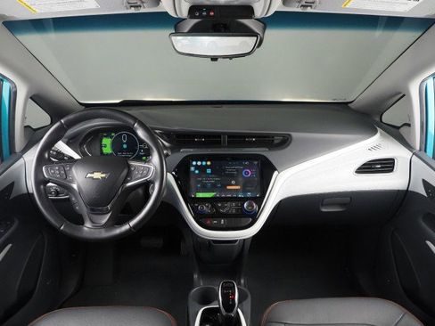 Used 2021 Chevrolet Bolt Premier w/ Infotainment Package image 3