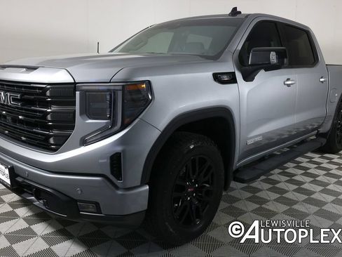 Used 2024 GMC Sierra 1500 Elevation w/ Elevation Premium Package AWD/4WD image 12