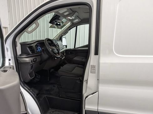 Used 2025 Ford Transit 250 Low Roof w/ Exterior Upgrade Package RWD image 9