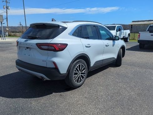 Used 2025 Ford Escape SE FWD image 29
