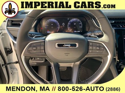 New 2025 Jeep Grand Cherokee L Altitude image 20