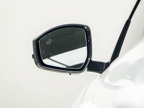 Used 2023 Jaguar F-PACE R-Dynamic S image 14