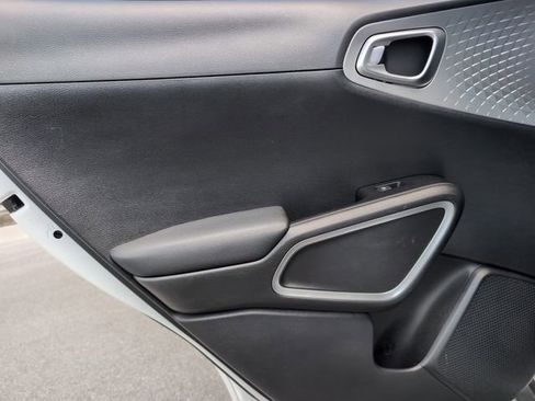 Used 2024 Kia Soul LX w/ Option Group 015 image 30