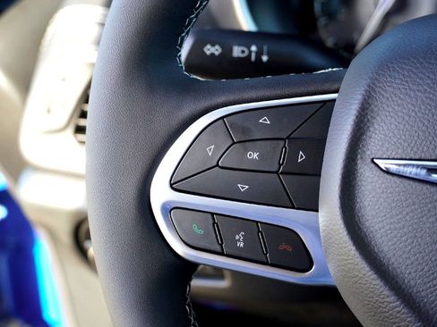 New 2026 Chrysler Pacifica Select image 14