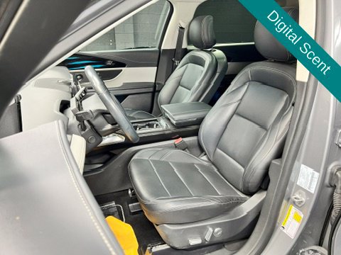 Used 2024 Lincoln Nautilus Premier w/ Equipment Group 102A AWD/4WD image 7