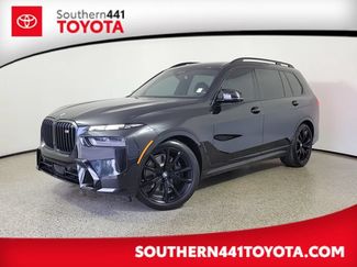 Used 2024 BMW X7 M60i AWD/4WD video 1
