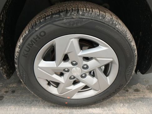 New 2026 Hyundai Kona SE image 10