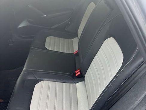 Used 2018 Volkswagen Passat 3.6 image 6