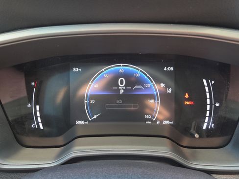 Certified 2026 Toyota Corolla Cross LE w/ Moonroof Package image 29