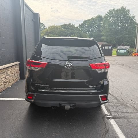 Used 2017 Toyota Highlander Limited Platinum AWD/4WD image 5