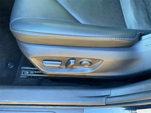 Used 2019 Toyota Camry XSE image 15