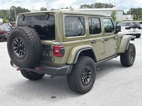 Used 2025 Jeep Wrangler Unlimited Rubicon AWD/4WD image 7