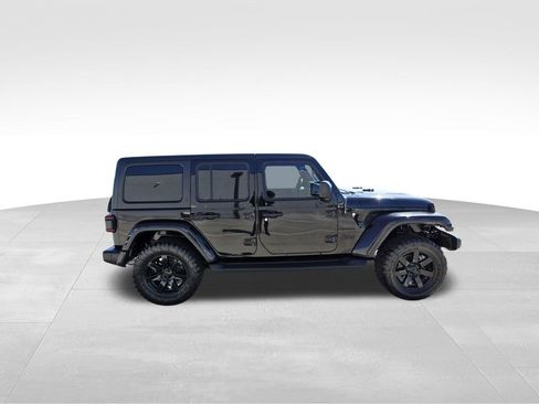 Used 2019 Jeep Wrangler Unlimited Sahara image 5