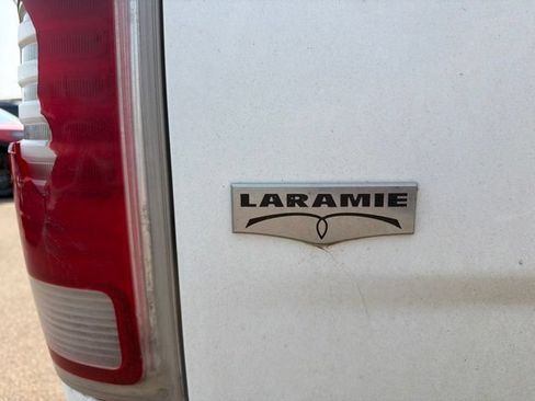 Used 2015 RAM 1500 Laramie w/ Convenience Group AWD/4WD image 12