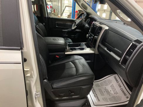 Used 2018 RAM 1500 Laramie w/ Convenience Group image 4