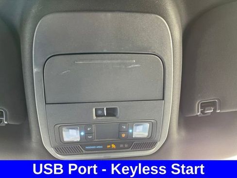 Used 2022 Ford F150 XLT w/ Equipment Group 302A High image 17