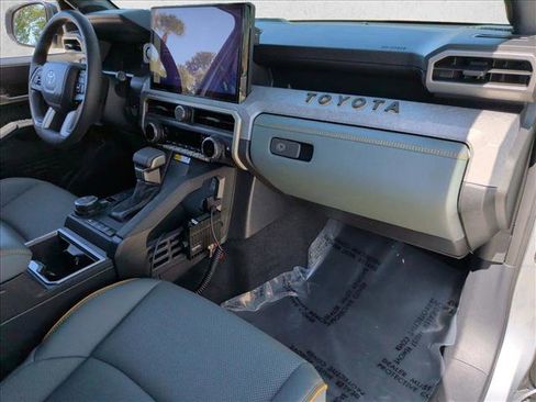 Certified 2025 Toyota Tacoma 4x4 Double Cab Hybrid image 22