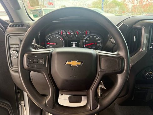 Used 2020 Chevrolet Silverado 1500 Custom w/ Custom Value Package image 23