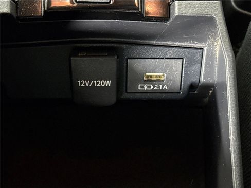 Certified 2021 Toyota Corolla SE w/ Carpet Mat Package (TMS) FWD image 30