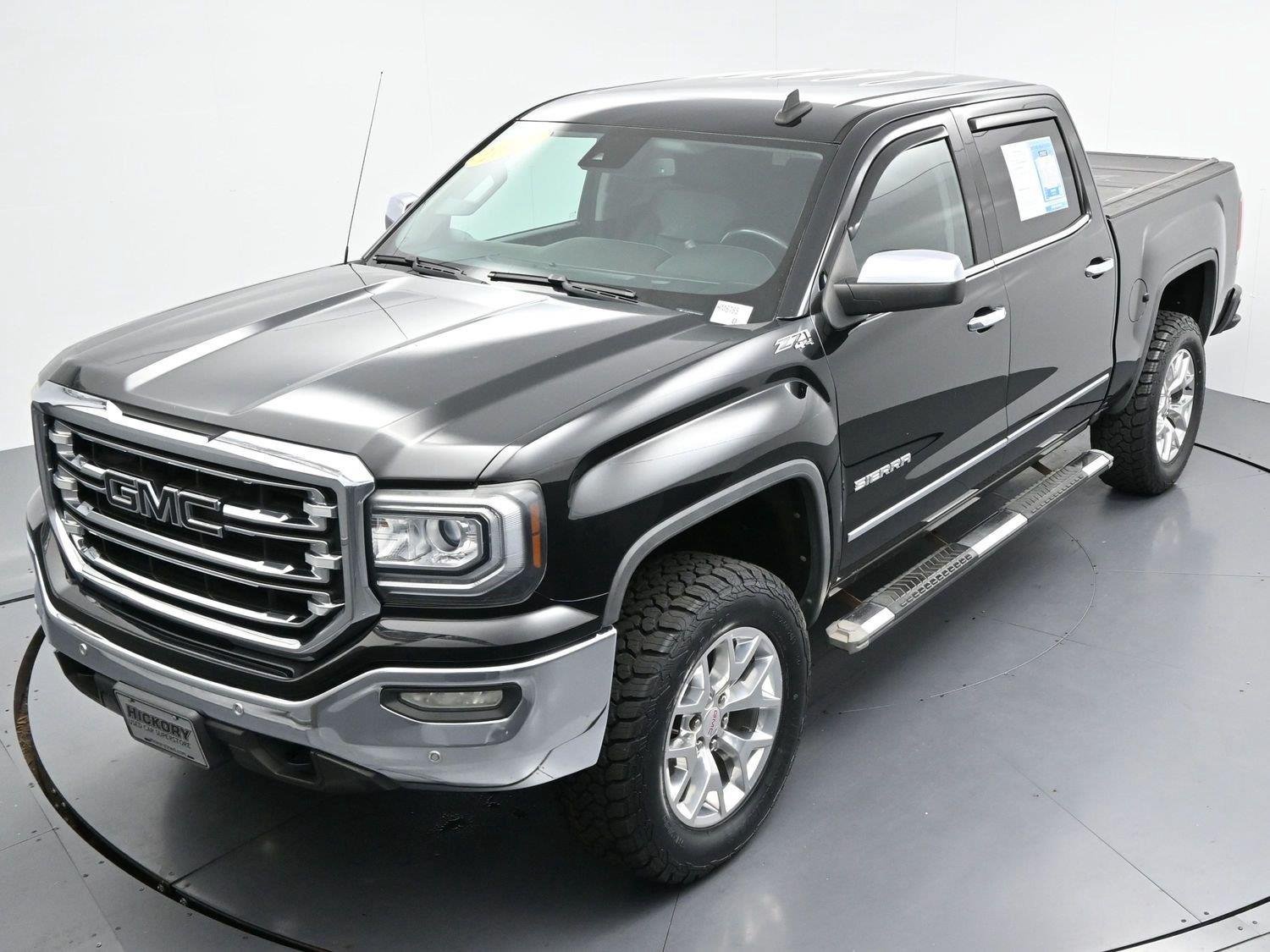 Used 2017 GMC Sierra 1500 SLT w/ Enhanced Driver Alert Package AWD/4WD image 36