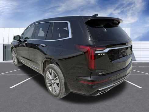 Certified 2023 Cadillac XT6 Premium Luxury w/ Technology Package image 4