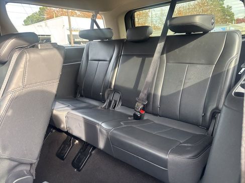 Certified 2024 Ford Expedition Max XLT image 30