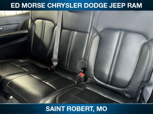 Used 2023 Jeep Wagoneer 4WD image 29