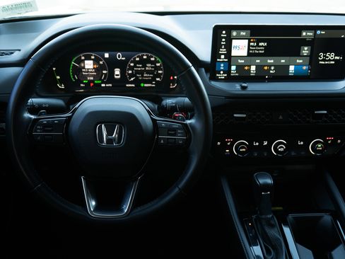 Used 2023 Honda Accord Touring image 26