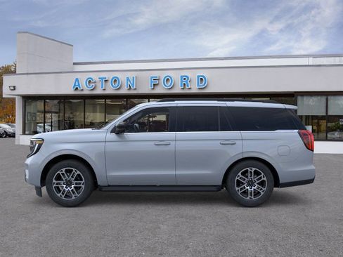 New 2026 Ford Expedition Active image 3