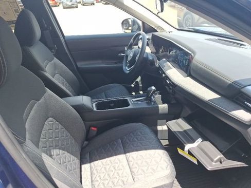 Certified 2026 Nissan Kicks SV w/ SV Premium Package FWD image 21
