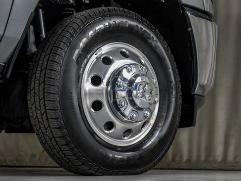 Used 2024 RAM 3500 Tradesman w/ Chrome Appearance Group image 51