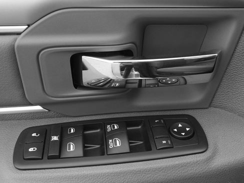 Used 2017 RAM 3500 Big Horn image 23