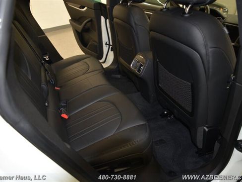 Used 2021 Maserati Levante image 20