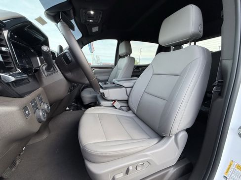 Used 2025 Chevrolet Silverado 1500 LT image 20