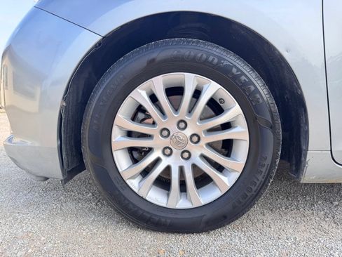 Used 2013 Toyota Sienna XLE w/ Entertainment Pkg FWD image 34