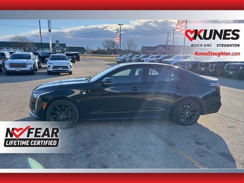 Used 2025 Cadillac CT4 Sport image 8