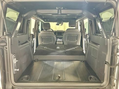 Used 2023 Ford Bronco Black Diamond w/ Sasquatch Package AWD/4WD image 23