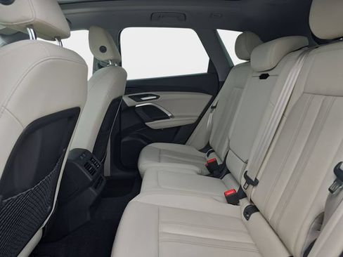 Used 2025 Audi Q5 Premium w/ Convenience Package AWD/4WD image 17