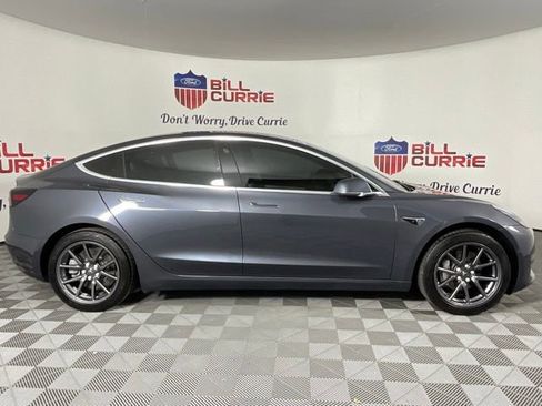 Used 2018 Tesla Model 3 Long Range image 2