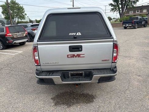 Used 2018 GMC Canyon SLE w/ SLE Convenience Package RWD image 5