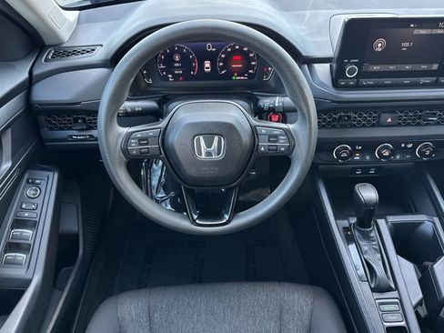Certified 2025 Honda Accord LX image 27