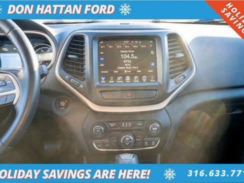 Used 2015 Jeep Cherokee Limited w/ Luxury Group image 8