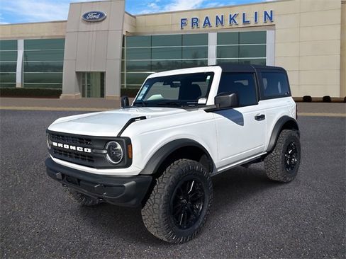 New 2025 Ford Bronco 2-Door image 3