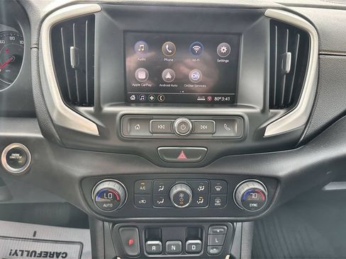 Used 2020 GMC Terrain SLE w/ Driver Convenience Package FWD image 12