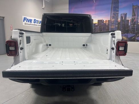 New 2026 Jeep Gladiator Willys image 29