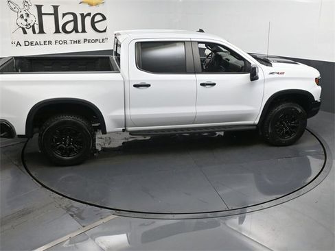 Used 2022 Chevrolet Silverado 1500 ZR2 image 38