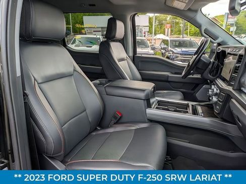 Certified 2023 Ford F250 Lariat w/ Chrome Package image 38